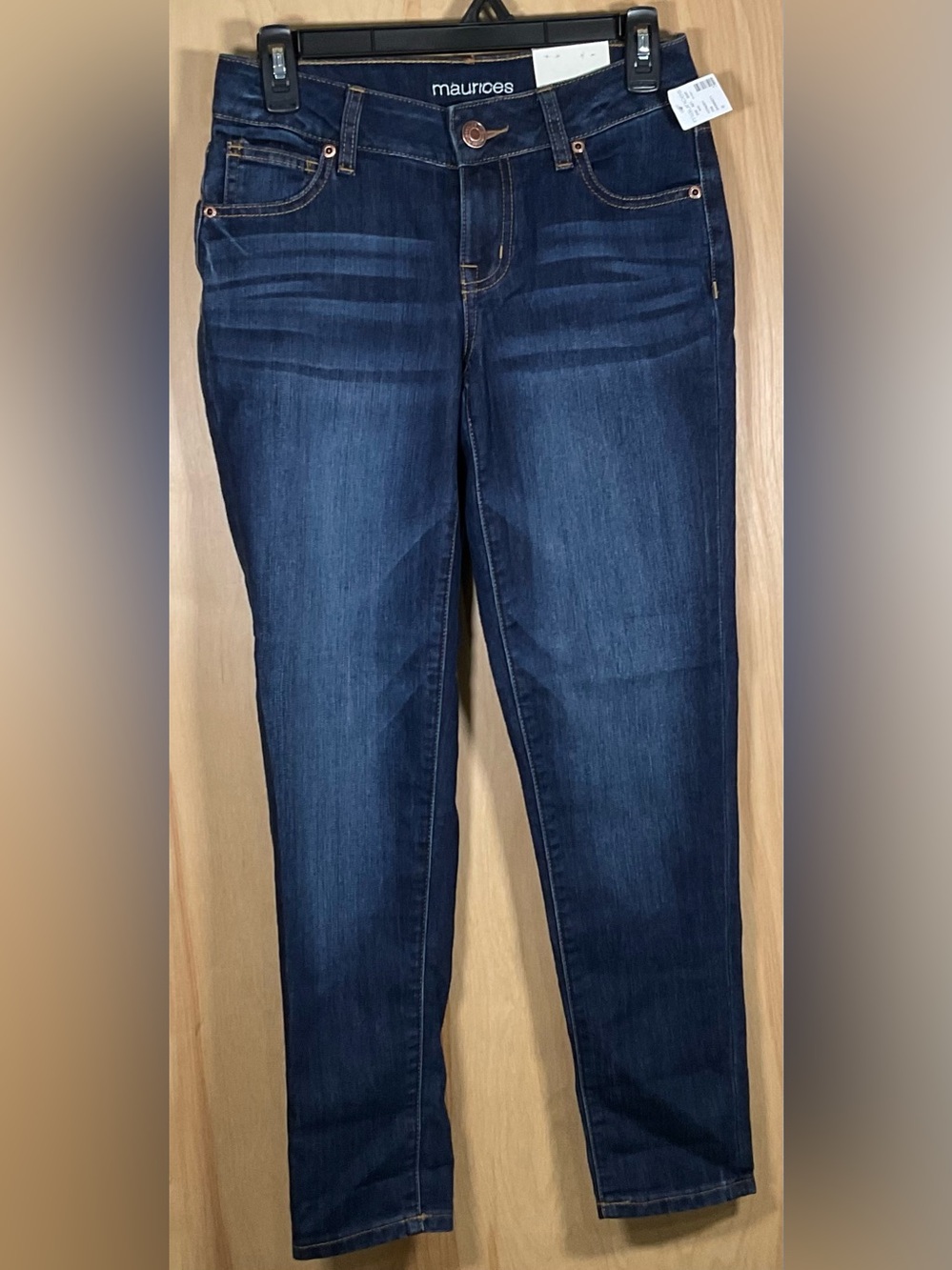 Maurices Mid-Rise Crop Jeans - NWT